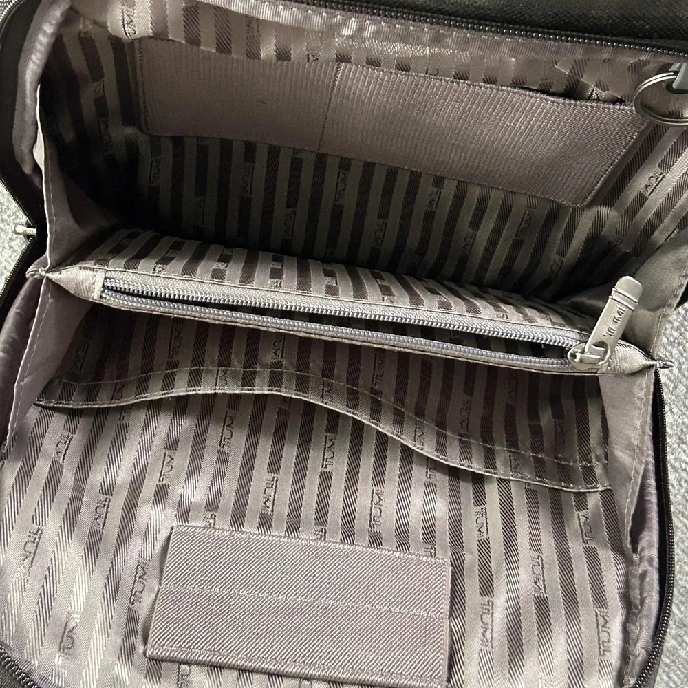 TUMI Alpha Ballistic Nylon Bag Compact Backpack Laptop‎ Travel Commuter EUC